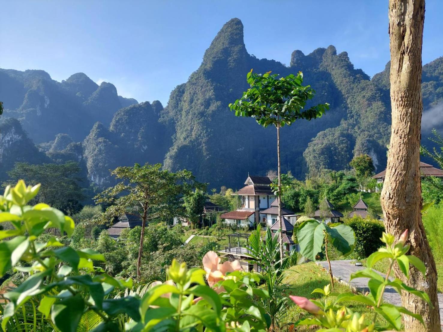 Magical Mountain View Resort Khao Sok National Park Exterior photo