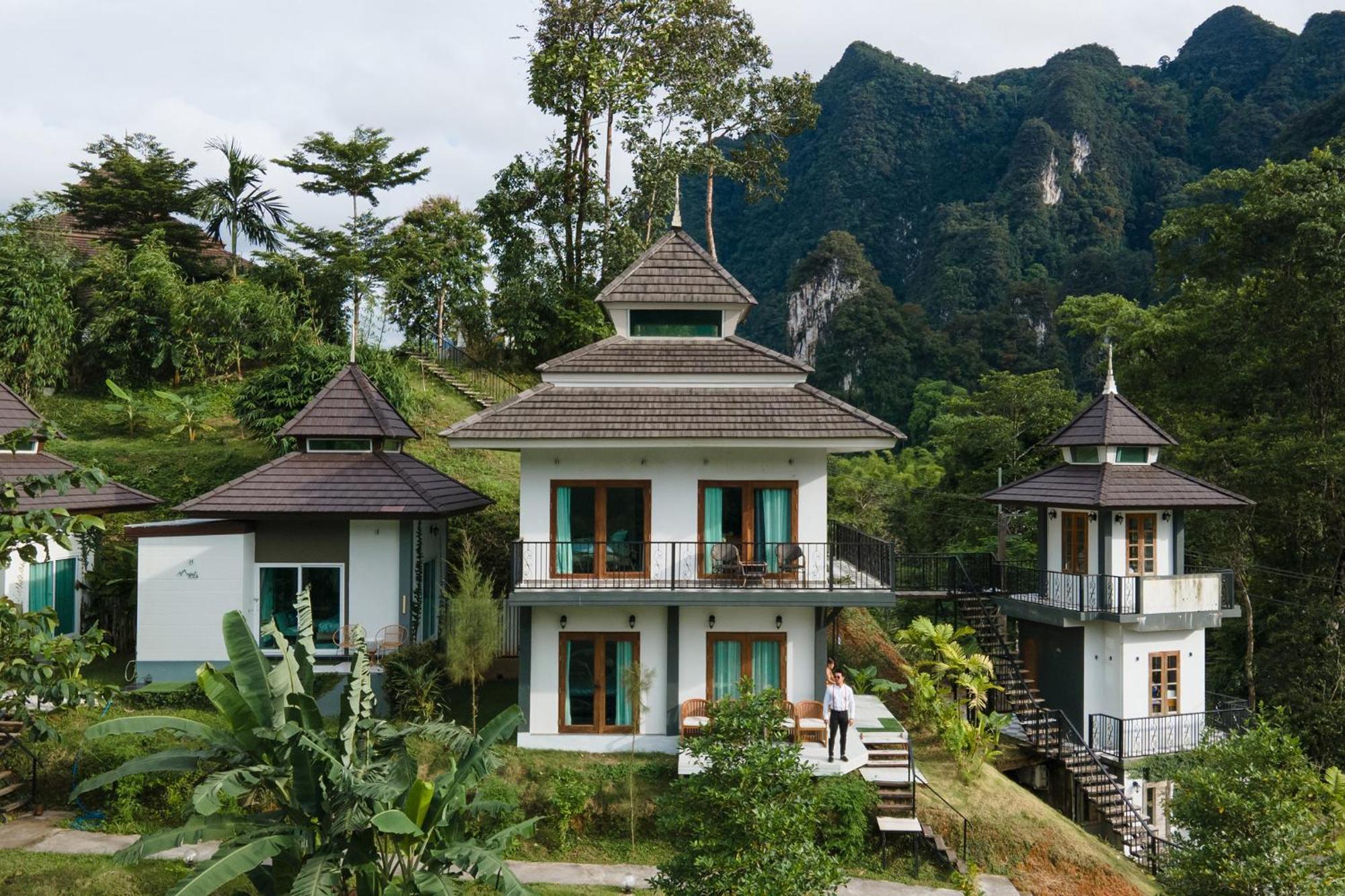 Magical Mountain View Resort Khao Sok National Park Exterior photo